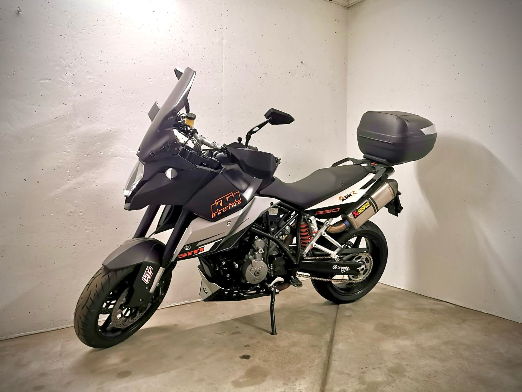 Moto 7